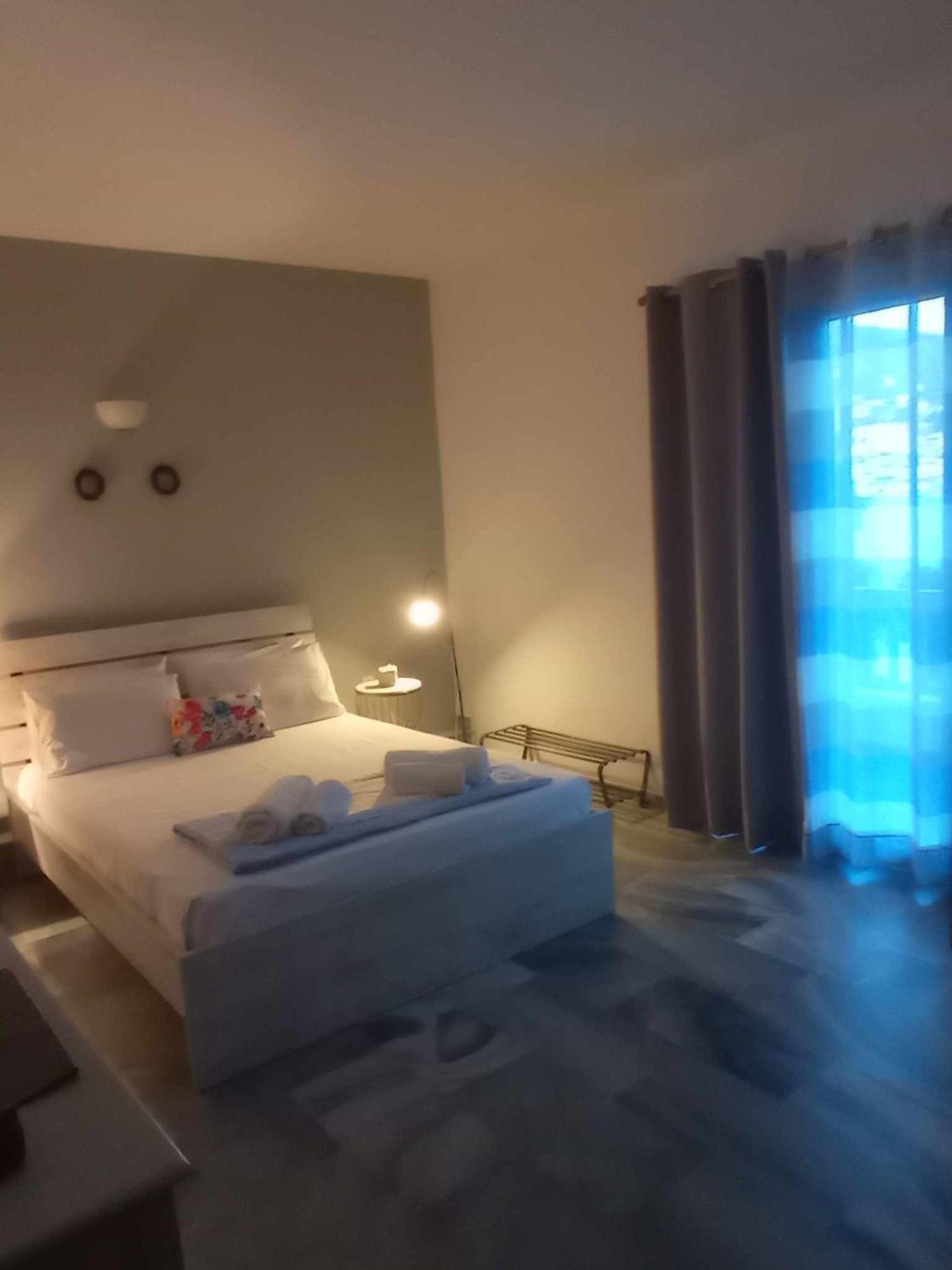 Kantouni Guest House By The Sea Batsíon Quarto foto